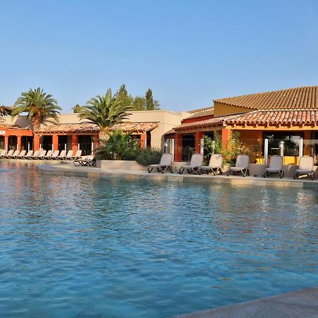 Sowell Residences Les Hameaux De Camargue Арл Екстериор снимка