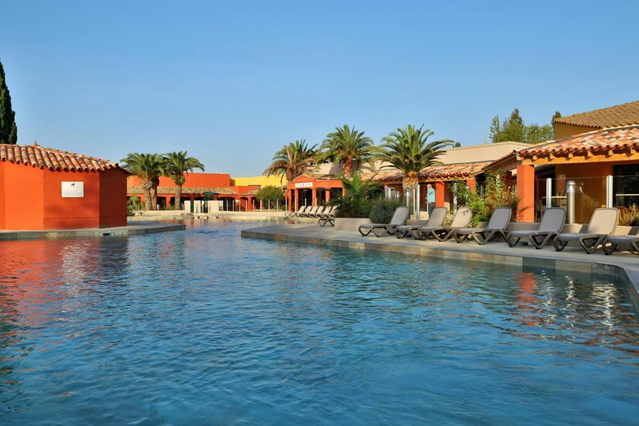Sowell Residences Les Hameaux De Camargue Арл Екстериор снимка